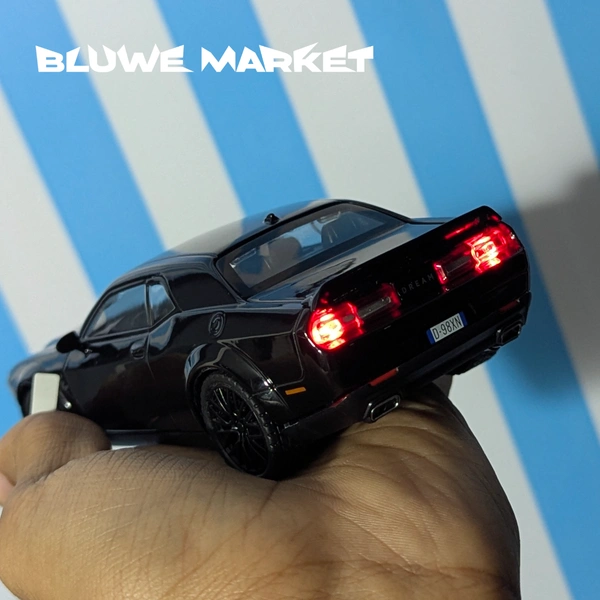 Dodge Challanger Srt Demon 1/32 Premium Diecast Car - Black