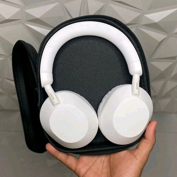 First Time In India S0ny WH-1000XM5 Premium Collection Comes With Headphone Case - White