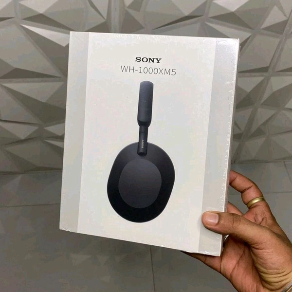 First Time In India S0ny WH-1000XM5 Premium Collection Comes With Headphone Case - White