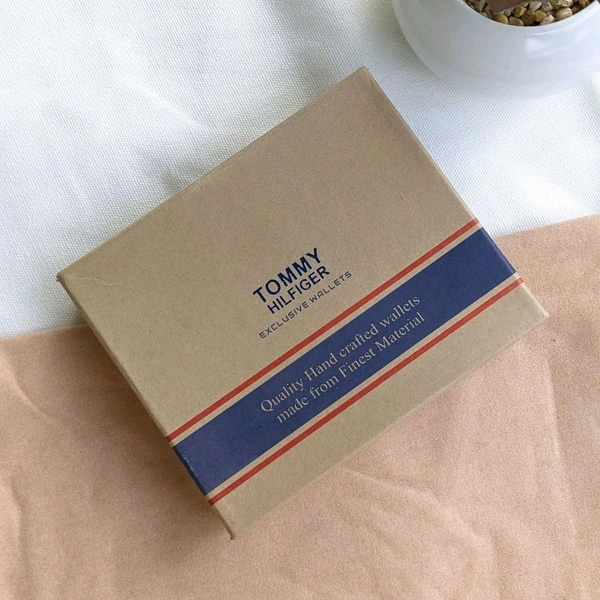 Classic Men's Leather Wallet, High Quality with Brand Box Packing, Perfect For Gifting