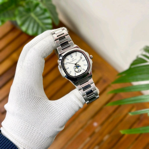 Most Demanded V9 Analog Quartz Movement Collection With High Quality Strap Best Finishing Body & Case - SRV1