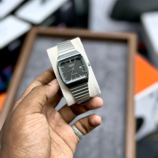 Buy 1 Get 1 Free Offer | Most Demanded Gasiq Quartz Movement Watch With High Quality Strap Best finishing Body & Case - SRQ2