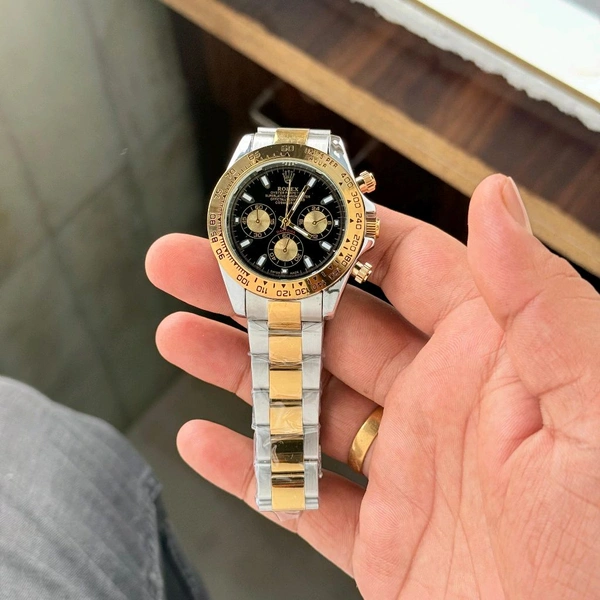 Most Demanded Analog High Quality Watch With High Quality Strap Best finishing Body & Case - SRB5