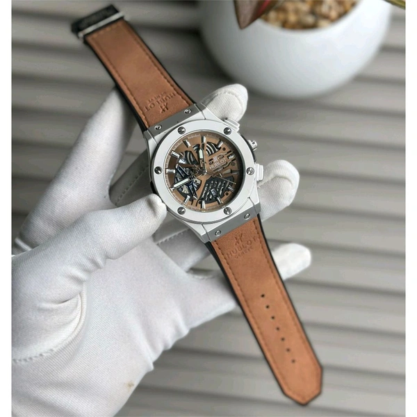 Most Demanded Analog High Quality Watch With High Quality Strap Best finishing Body & Case - STV4