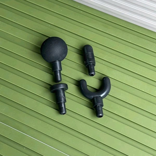 Massage Gun Physio Gun Portable 6 Speed Muscle Sports Deep Tissue Vibration Percution Therapy with 4 Head With 2000 Mah Battery