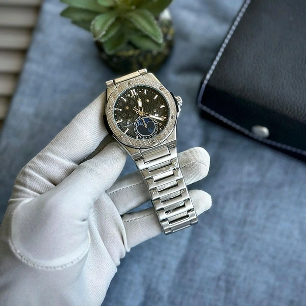 Men’s Classic Analog Watch – Elegant Dial, Date Display, Chronograph Working – Formal & Casual Wear - Black