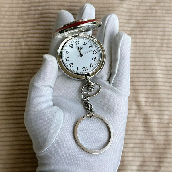 Vintage Pocket Watch Keychain | Retro Design | Quartz Movement | Gift Choice - Skull Rune