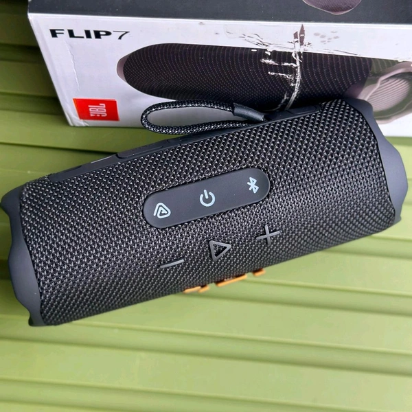 New FLIP7 Speaker – 1:1 Replica (7A Quality) - Black