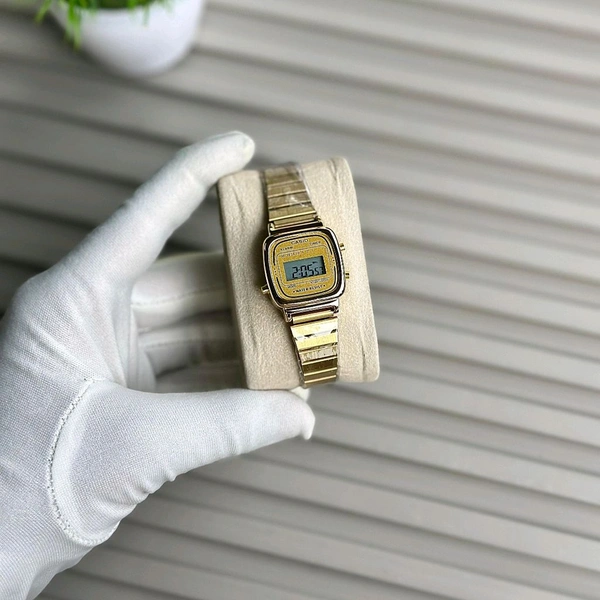 Digital High Quality Quartz Movement Watch Collection With High Quality Strap Best finishing Body & Case - Gold