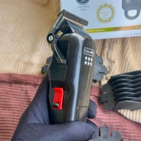 Professional Electric Hair Clipper – Cord / Cordless Use