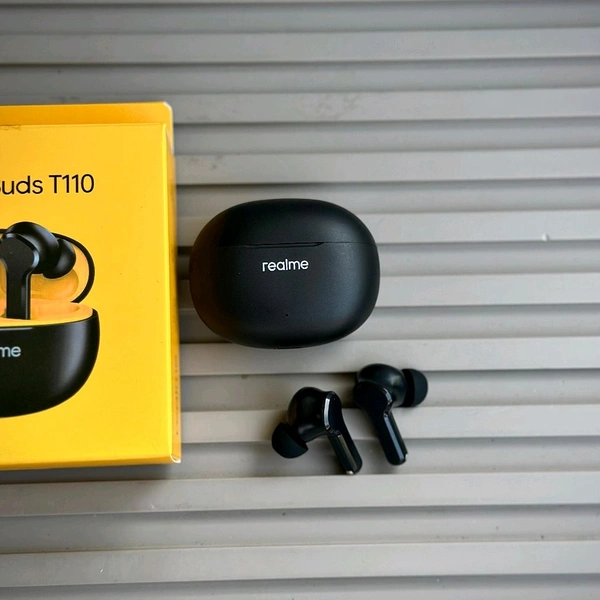 Original realme Buds T110
