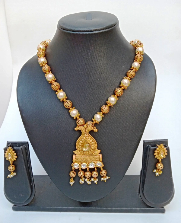 Royal Ethnic Design Necklace set