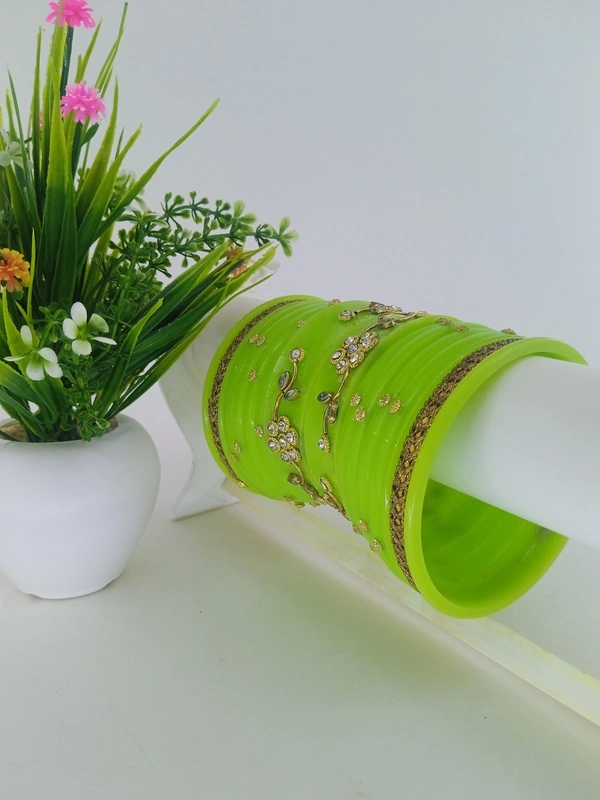 Rajasthani Rajwadi Dhalu Bangles Set - 2.6, Green Yellow