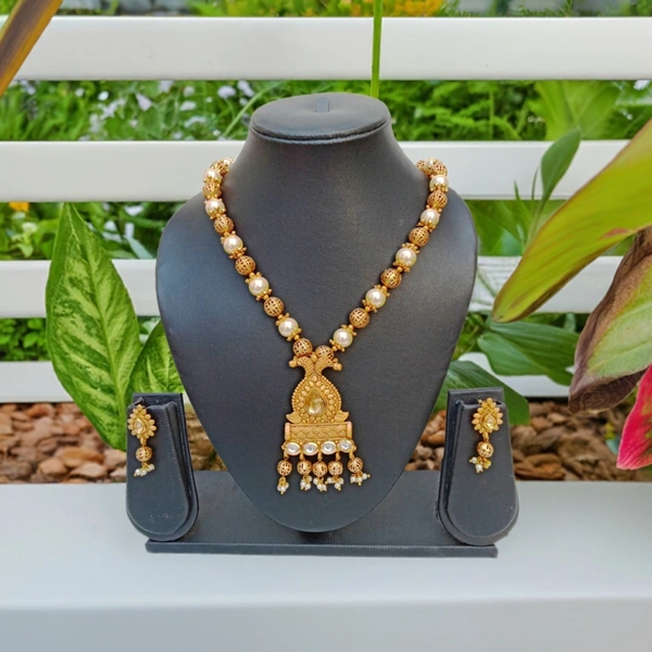 Royal Ethnic Design Necklace set