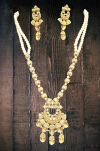 Traditional Multi Kundan & Beads Necklace Set