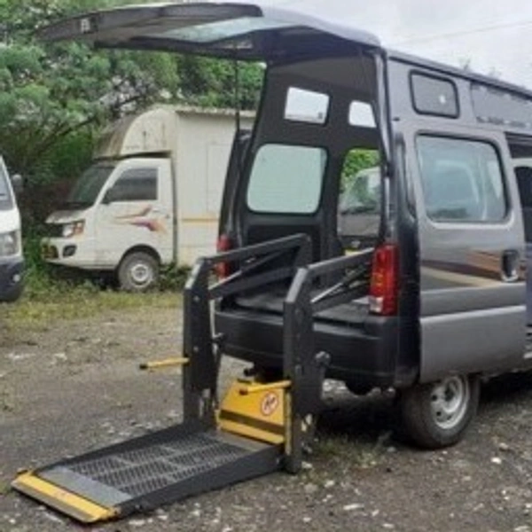 Hydraulic Wheelchair  Lift