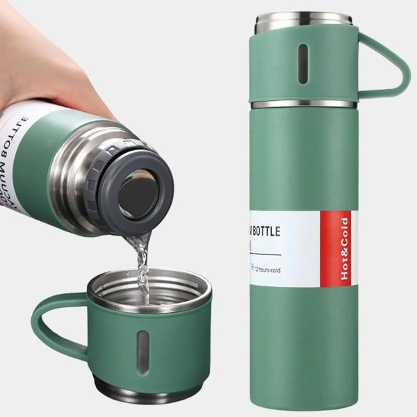VACUUM FLASK WITH THREE CUPS - green