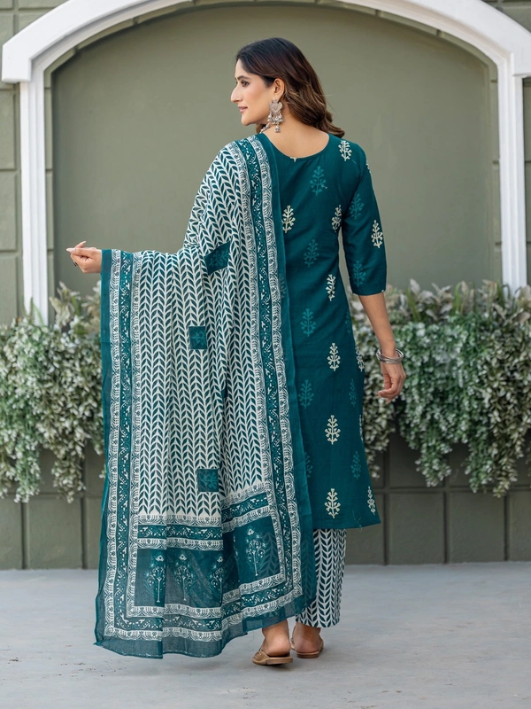 Arihant Creations Cotton Blend Printed Kurti Pant Dupatta Set - XL