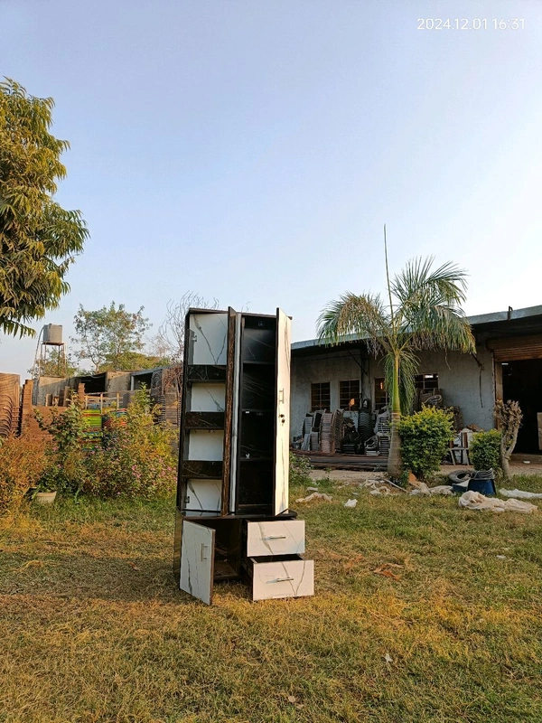 Chetak Dressing-Revolving