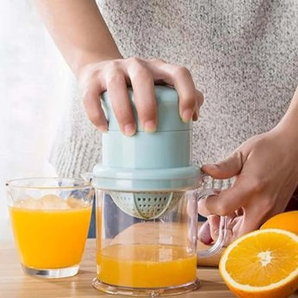 Juicer Squeezer Mini Hand Press orange Fruit Multipurpose Plastic Kitchen Tool