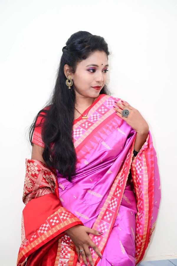 101752 Silk Pata Saree With Blouse