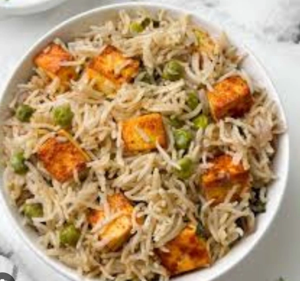 पनीर पुलाव - हाफ प्लेट