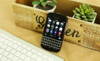 Blackberry Q10 Renewed - 16 GB, Black