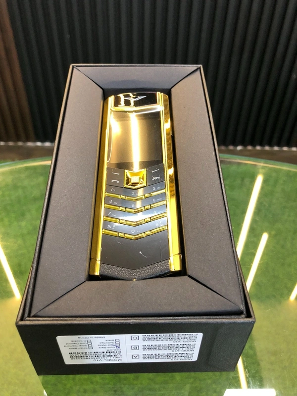 Vertu Signature V10 Dragon Leather Keypad Mobile Phone - Black