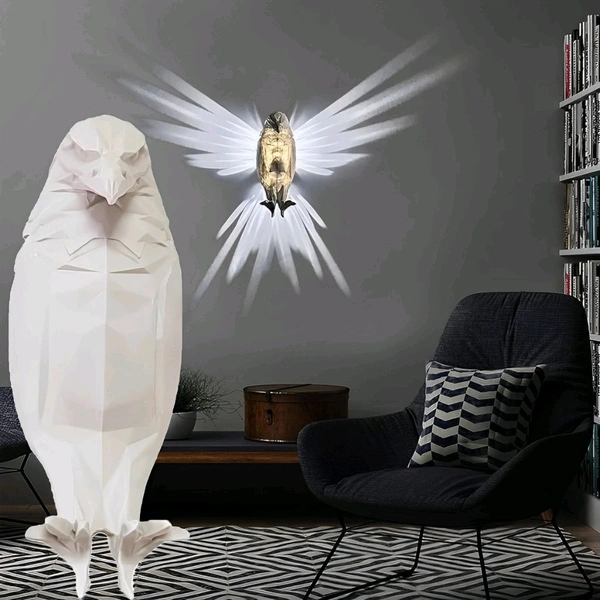 3D Eagle Wall Light - Battery Operated LED Resin Animal Sculpture Lamp for Home Decoration, Multicolor Creative Wall Lamp