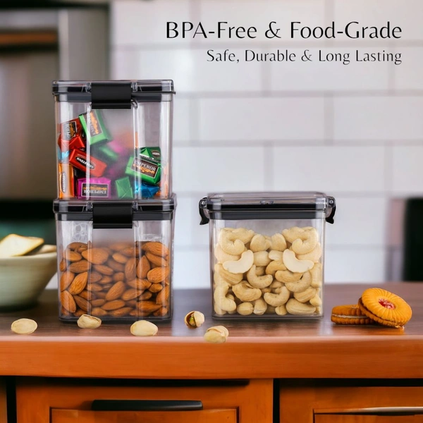 Neo Clean 700ml Airtight Food Storage Containers Set – BPA-Free Plastic Kitchen Jars (Pack of 4, Black)