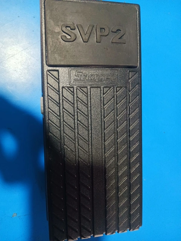 Strangar Stranger Sound With Expression,Optical stereo Volume Pedal. - Black