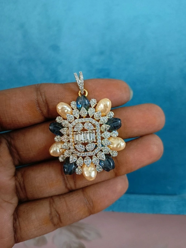 Coral And Swarovski Pendant  - Blue, VZ