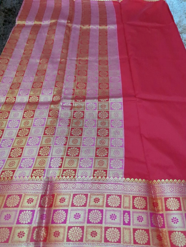 Fancy Beneras - Gold