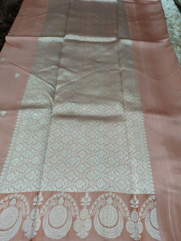 Pure Handloom Raw Mango Pattu - Pink