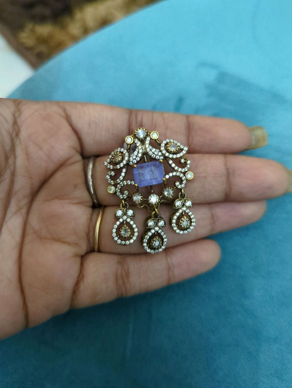 Victorian Pendant  - Vz, Periwinkle