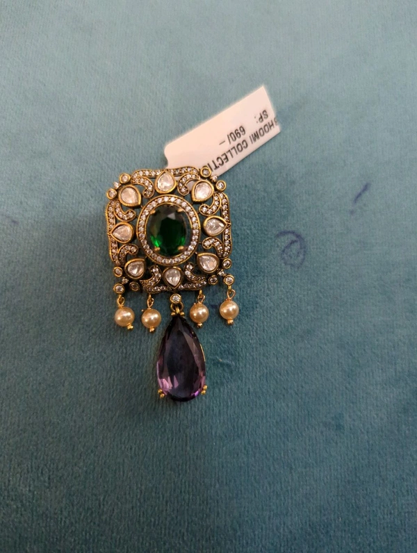 Victorian  Pendent  - Vz, Mauve