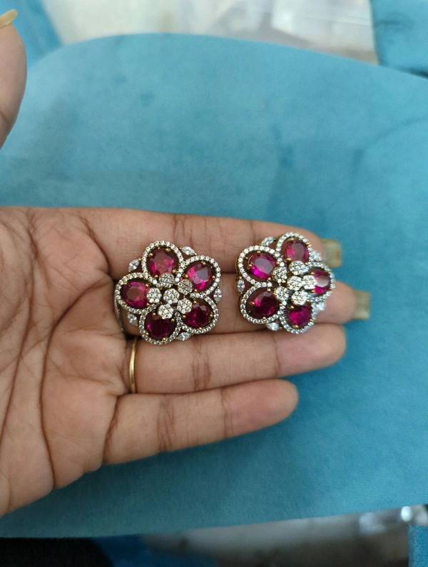 Designer Studs  - Vz, Red