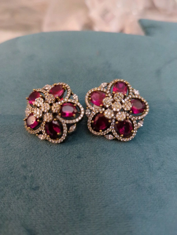 Designer Studs  - Vz, Red