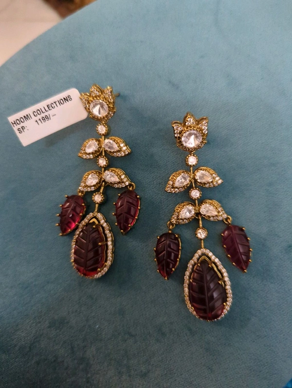 Mossonite Earrings  - Vz, Violet Red