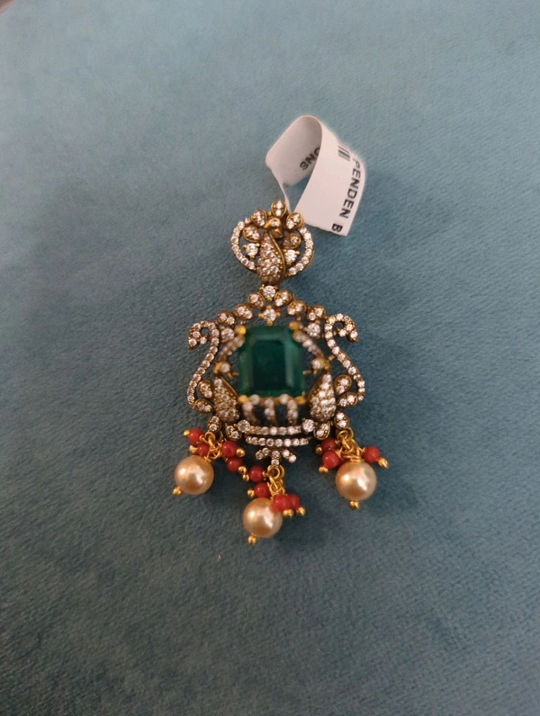 Victorian Pendant  - Vz, green