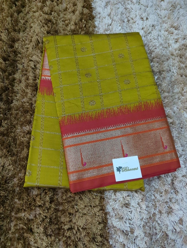 Beneras Fancy  - Gold