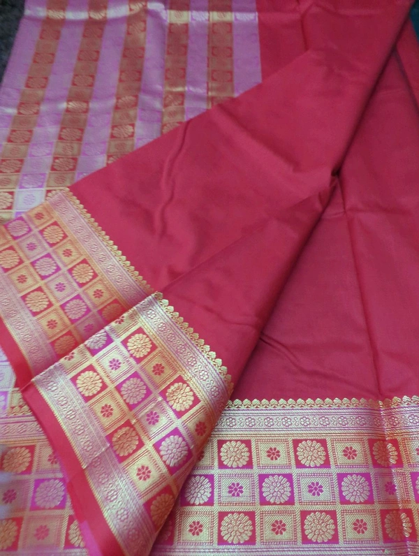 Fancy Beneras - dark green