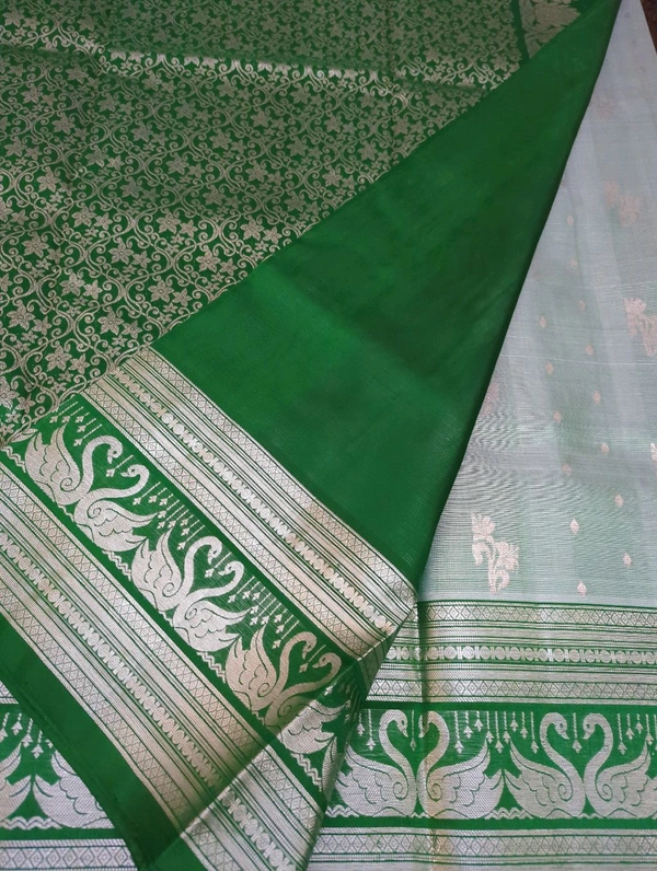 Pure Handloom Venkatagiri Pattu - Jungle Mist