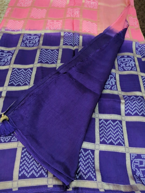 Dola Weaving  - Pigment Indigo and pink