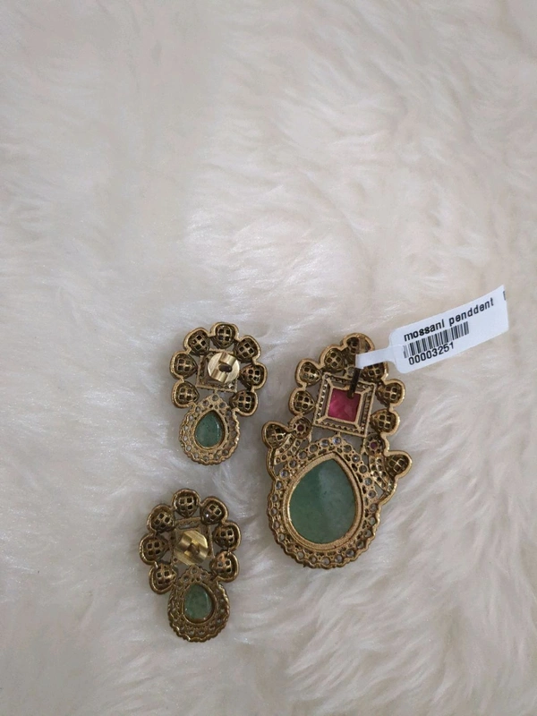 Mossanite Pendent Set  - Vz, Red