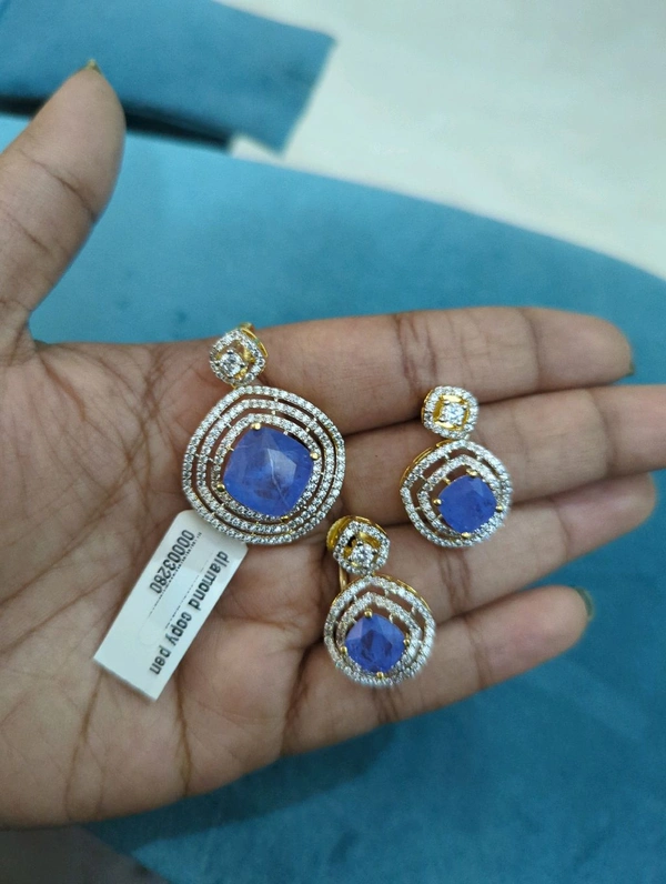 Diamond Copy Pendent With Eartoos - Vz, Melrose