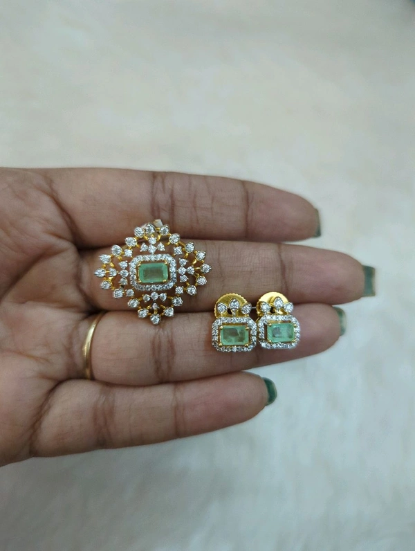 Diamond Replica Pandant With Ear Studs  - Vz, Snowy Mint