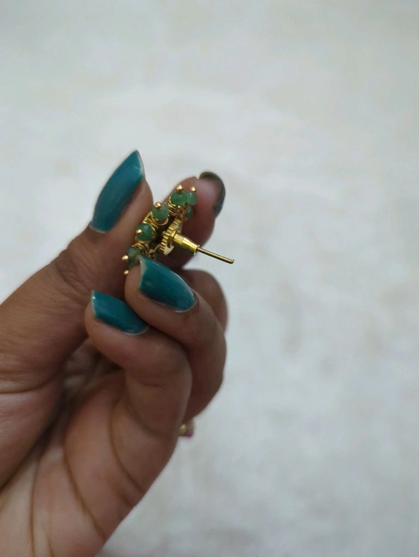 Ear Studs  - Vz, Green