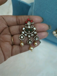 Swarovski Long Mala With Victory  - Vz