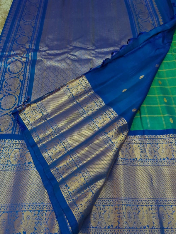Pure Handloom Gadwal Pattu Kanchi Boardes - teal